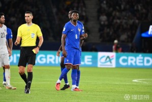 电竞比分网-自齐达内以来，楚阿梅尼是首位为法国队累计两张红牌的球员